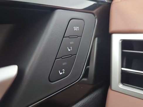 New 2025 Mitsubishi Outlander SEL image 33