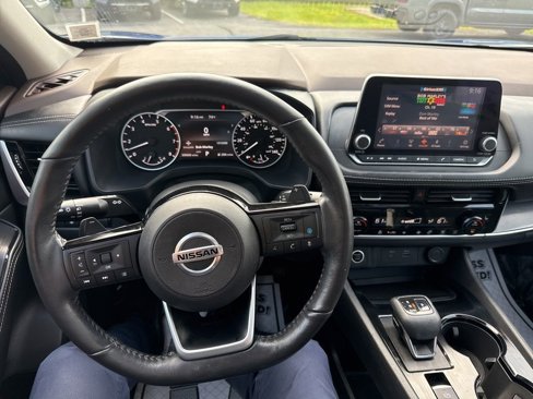 Certified 2021 Nissan Rogue SV w/ Premium Package image 25