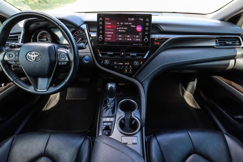 Used 2022 Toyota Camry XSE w/ Cold Weather Package image 29