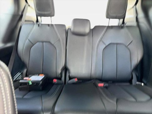 New 2025 Chrysler Voyager LX image 11