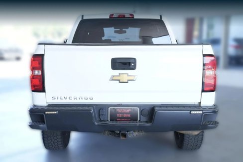 Used 2018 Chevrolet Silverado 1500 W/T w/ Trailering Package image 4