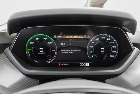 New 2025 Audi S e-tron GT Prestige image 9
