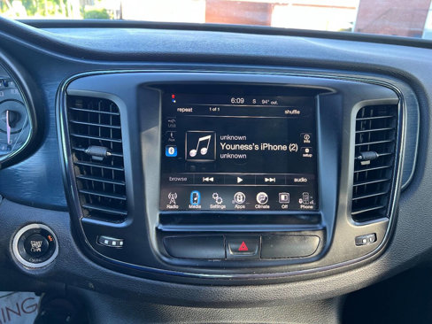 Used 2015 Chrysler 200 S image 15