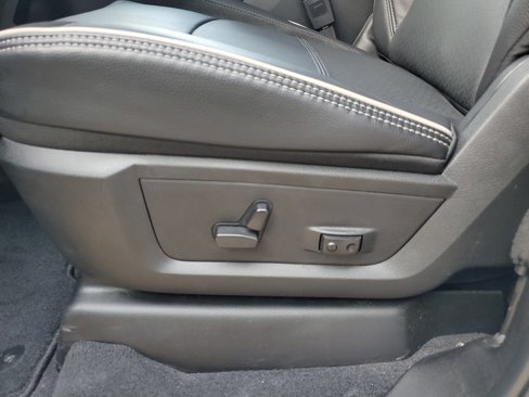 Used 2025 RAM 2500 Laramie image 9