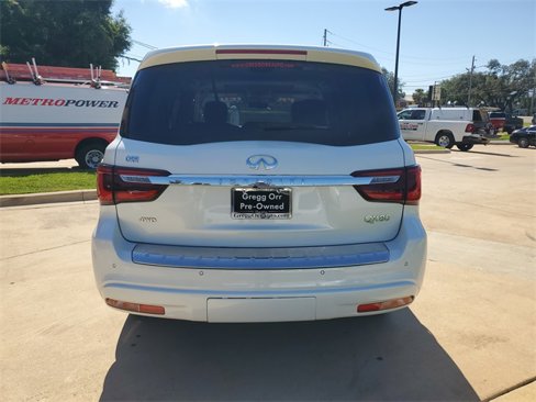 Used 2024 INFINITI QX80 Luxe image 10