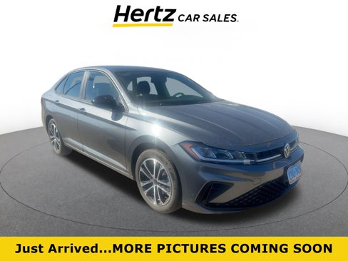 Used 2025 Volkswagen Jetta Sport image 1
