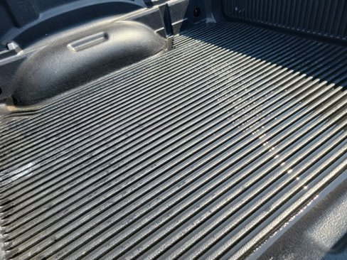 Used 2025 RAM 1500 Laramie image 32