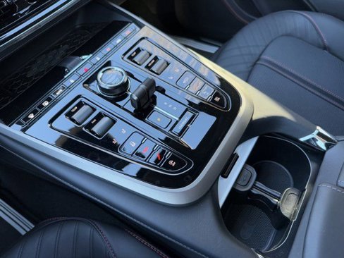 New 2025 Aston Martin DBX 707 image 30