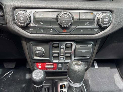 New 2025 Jeep Wrangler Unlimited Sport image 8