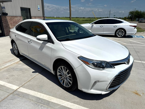 Used 2018 Toyota Avalon Limited w/ Carpet Mat Package image 6