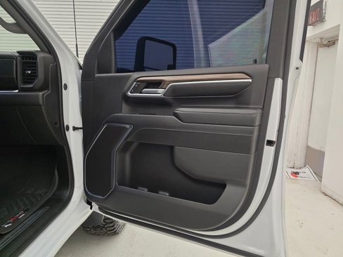 Used 2024 Chevrolet Silverado 2500 LT image 46