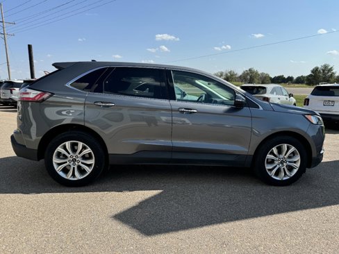 Used 2024 Ford Edge Titanium image 8