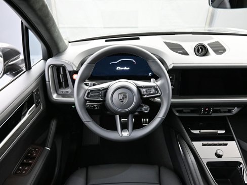 New 2025 Porsche Cayenne Turbo image 20