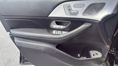 Used 2022 Mercedes-Benz GLE 350 w/ 3rd Row Seat Package image 12