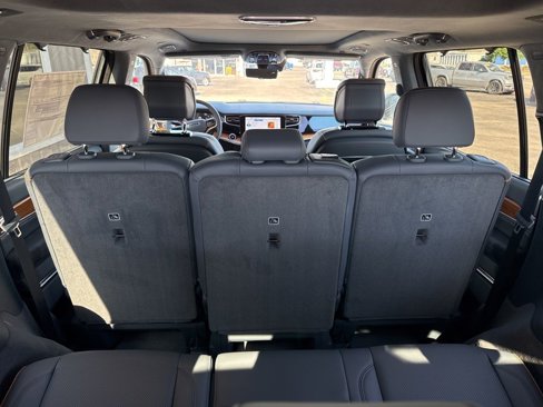 New 2024 Jeep Grand Wagoneer Series III w/ Flexible Seating Group image 10