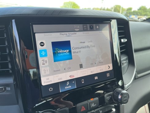 New 2026 RAM 1500 4x4 Crew Cab image 23