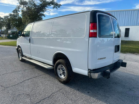 Used 2022 Chevrolet Express 2500 w/ Driver Convenience Package image 3