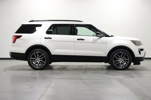 Used 2018 Ford Explorer Sport w/ Equipment Group 401A image 3