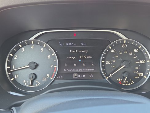 Used 2025 Nissan Frontier SV image 19