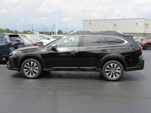 New 2025 Subaru Outback Touring XT image 5
