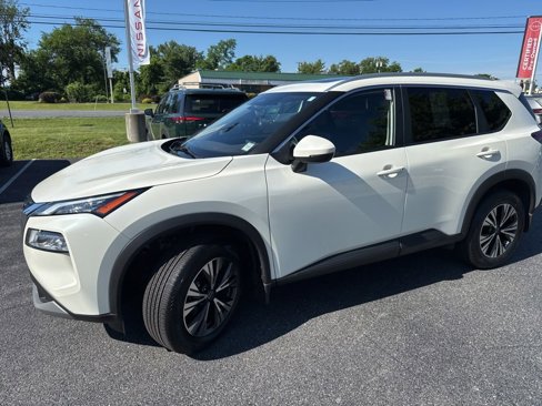 Used 2022 Nissan Rogue SV w/ SV Premium Package image 7