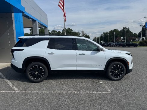 New 2026 Chevrolet Traverse LT w/ Sun and Wheel Package image 3