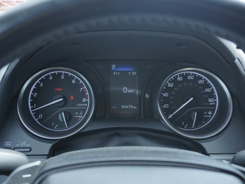 Used 2023 Toyota Camry SE image 14