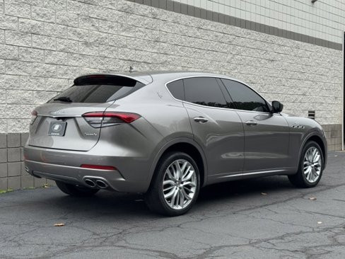 Used 2022 Maserati Levante GT image 3