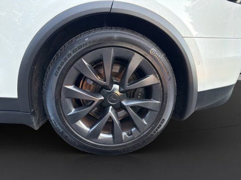 Used 2022 Tesla Model X Plaid image 22