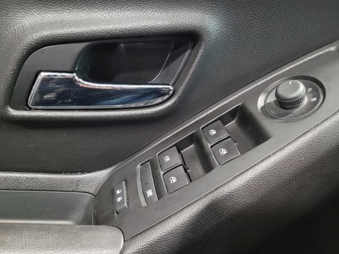 Used 2020 Chevrolet Trax LS w/ Tint and Cruise Package image 27