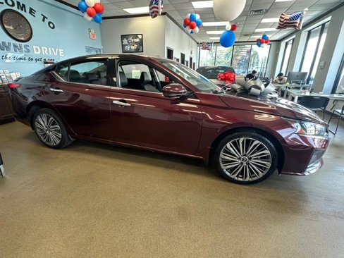 Used 2023 Nissan Altima 2.5 SL image 14