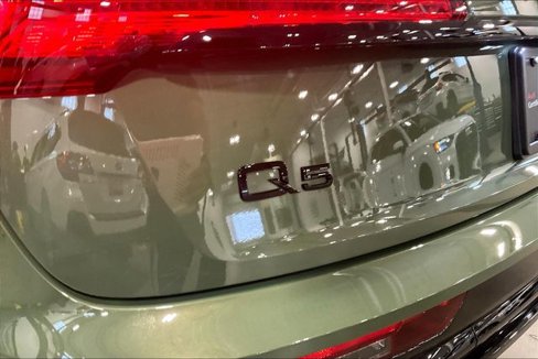 Certified 2025 Audi Q5 2.0T Premium Plus w/ Premium Plus Package image 8