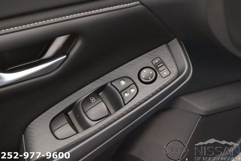 New 2025 Nissan Sentra SV image 10