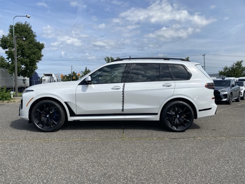 New 2026 BMW X7 xDrive40i image 4