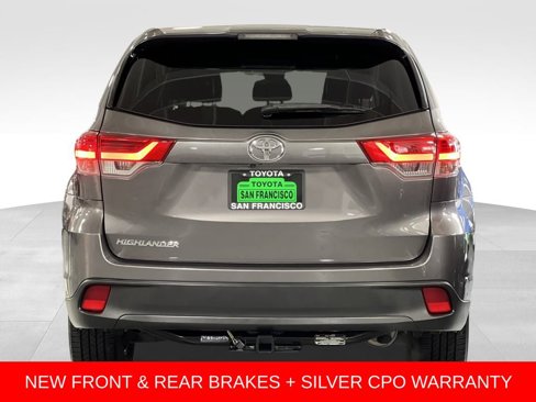 Certified 2018 Toyota Highlander LE image 4