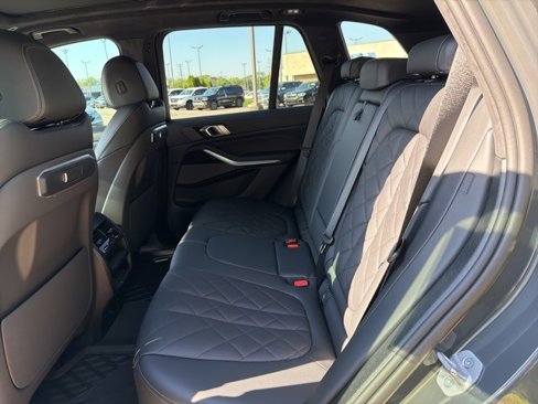 Used 2026 BMW X5 xDrive40i w/ M Sport Package image 25