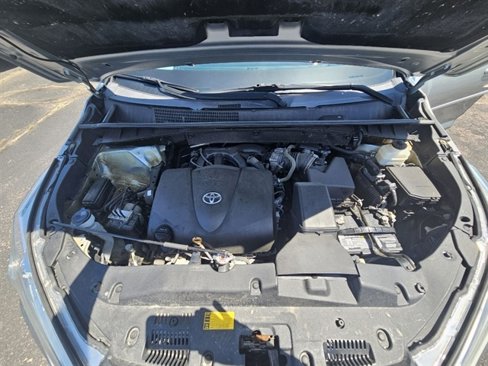 Used 2018 Toyota Highlander XLE image 26