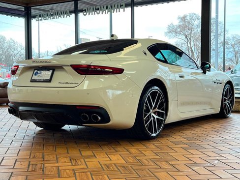 Used 2024 Maserati GranTurismo Modena image 7
