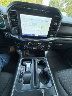 Used 2022 Ford F150 XLT w/ Equipment Group 302A High image 16