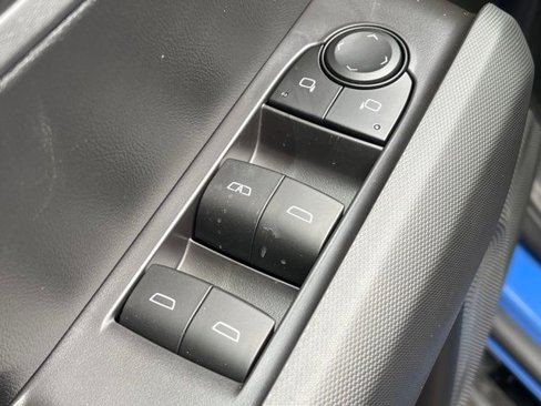 New 2026 GMC Canyon Elevation w/ Convenience Package image 15