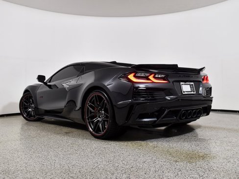 Used 2023 Chevrolet Corvette Z06 image 9