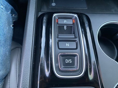 Used 2024 Honda Pilot Touring image 17
