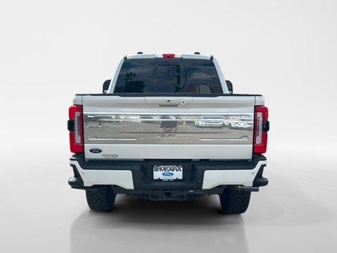 Used 2025 Ford F250 Platinum w/ Platinum Plus Package image 5