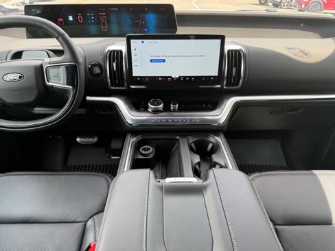 New 2025 Ford Expedition Platinum w/ Stealth Performance Package image 7