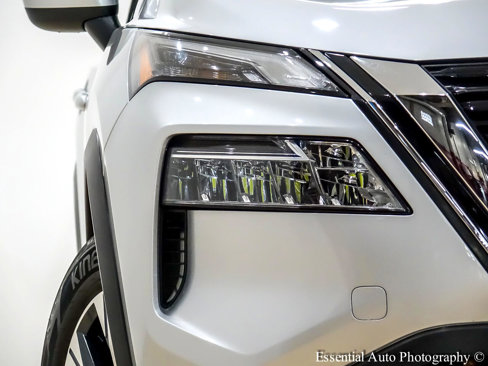 Used 2023 Nissan Rogue SV image 6