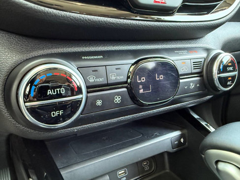 Used 2023 Kia Soul GT-Line image 39