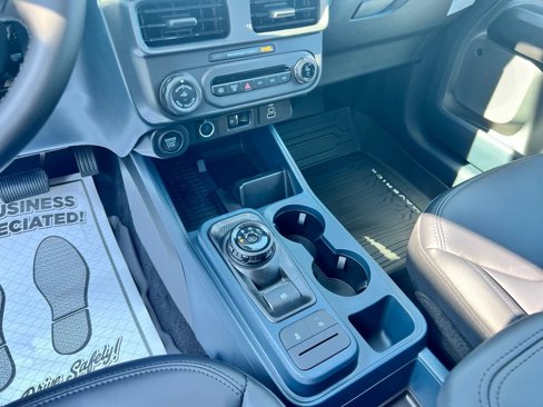 New 2025 Ford Maverick Lariat image 10