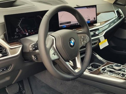 New 2026 BMW X7 xDrive40i w/ Executive Package image 32