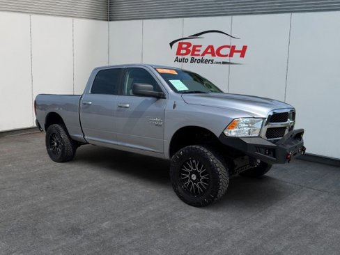 Used 2021 RAM 1500 Classic SLT image 13