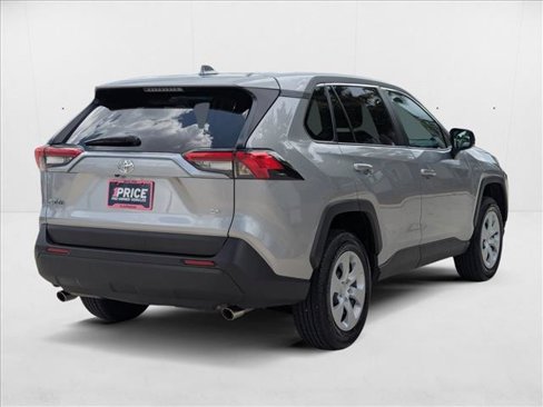 Used 2025 Toyota RAV4 LE image 4